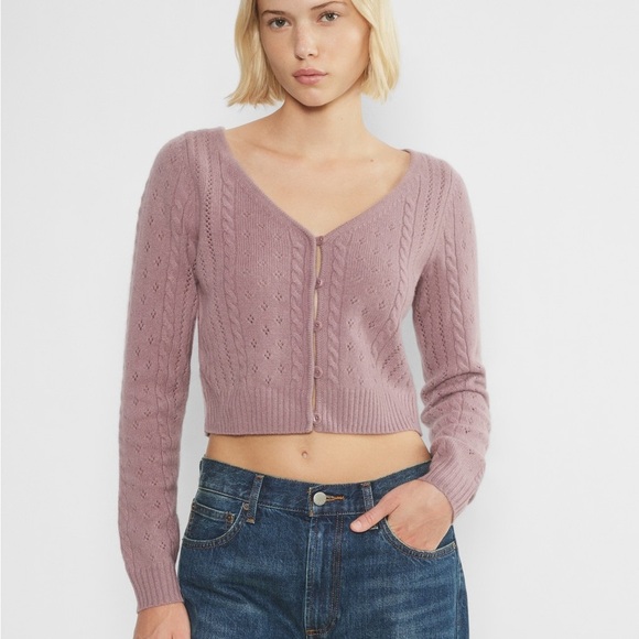Aritzia Sweaters - Aritzia Wilfred Cardigan romy 100% wool cropped
Cardigan purple
